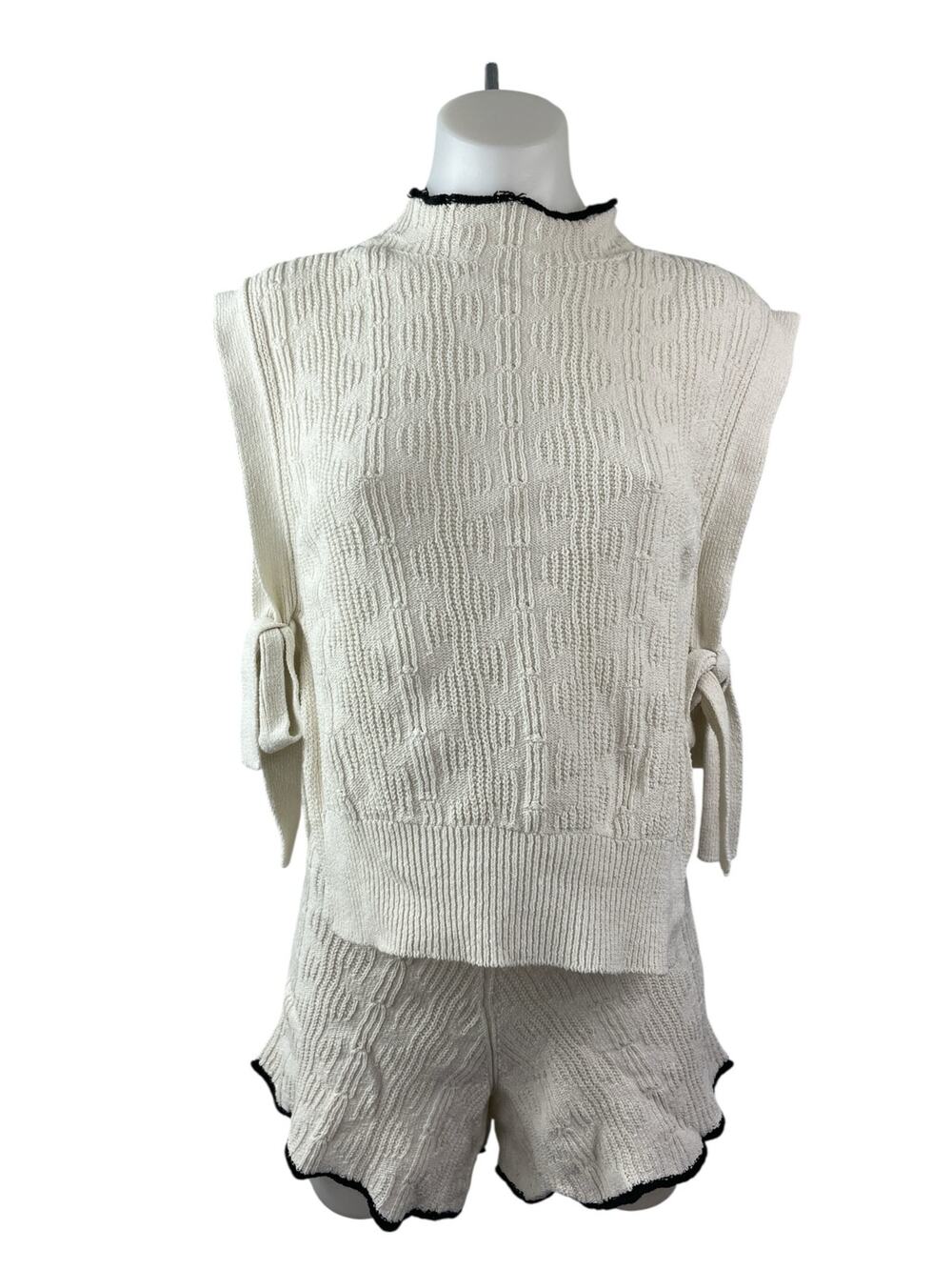 Alohas Women's Beige Knit Sleeveless Mock Neck Tie Shorts 2 Piece Set Size S/XS